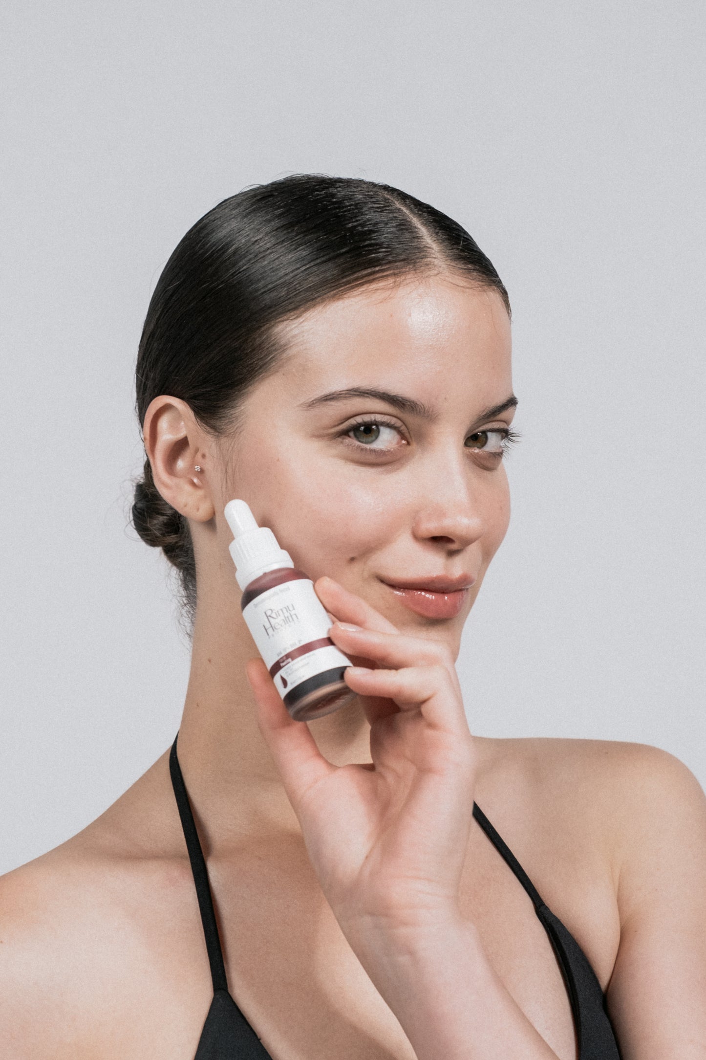 Canlandırıcı Cilt Tonu Eşitleyici Ve Koyu Leke Önlemeyi Hedef Alan Bakım Seti 30 Ml + 30 Ml